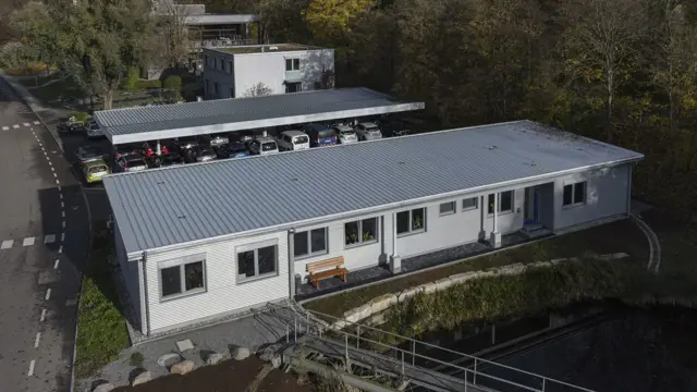 Luftaufnahme Bürocontainer mit Wellblechfassade Losberger Modular Systems