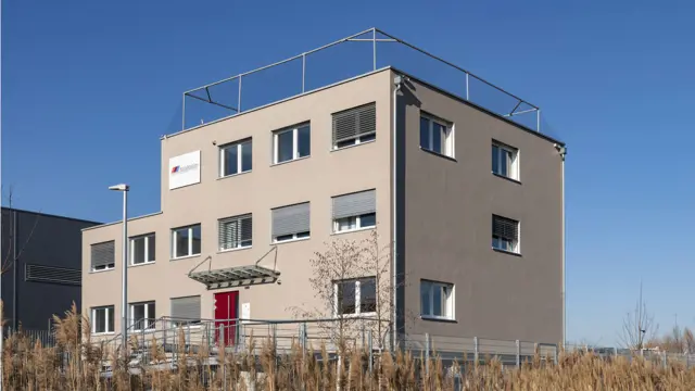 Dreistöckiges Bürogebäude in Modulbauweise Losberger Modular Systems