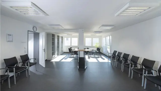 Besprechungszimmer Bürogebäude in Modulbauweise Losberger Modular Systems