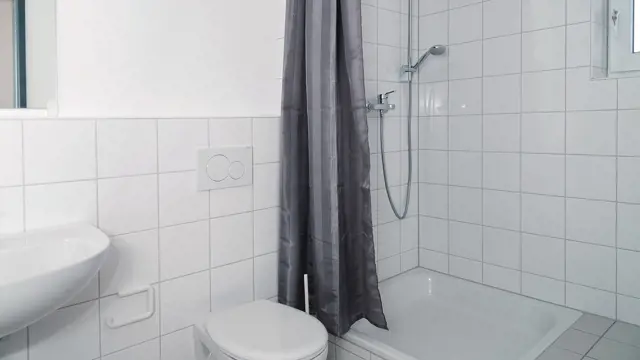 Dusche mit WC