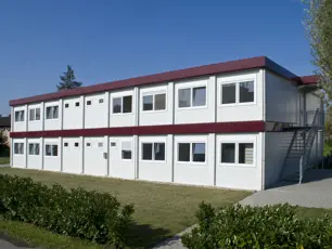 Zweigeschossiges Seniorenheim in Modulbauweise