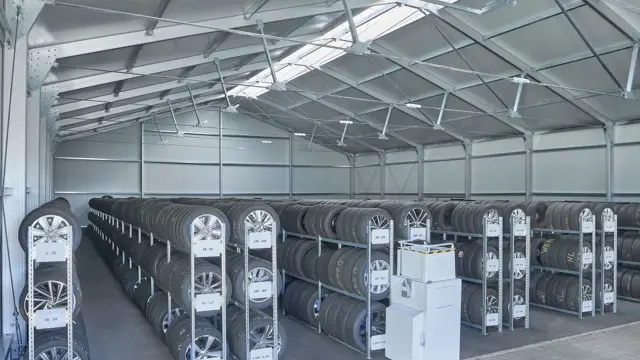 Leichtbauhalle Induflex Reifenlager