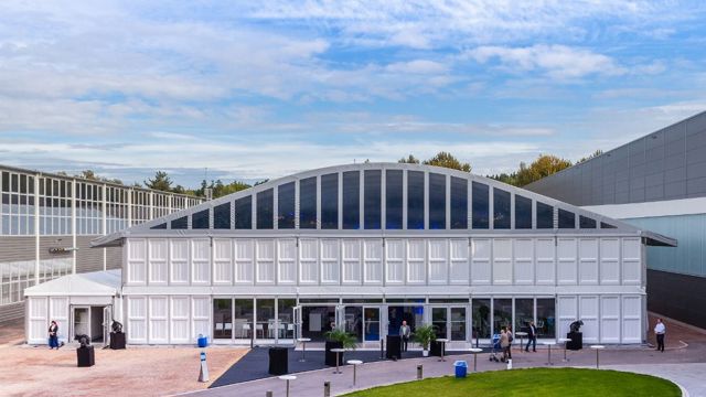 Losberger Rondo Arcum Add-on: Elegant Curved Roof Tents for High-End Events | Losberger ...